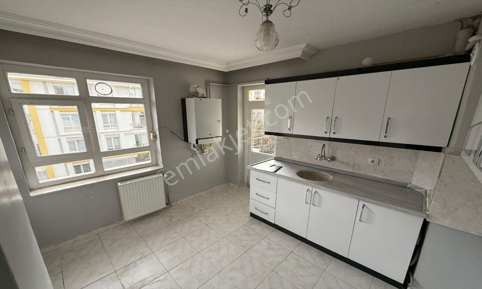 Günsazak Caddesi Yakını Yapılı Kat Konumunda Yüksek Giriş - Görsel 6