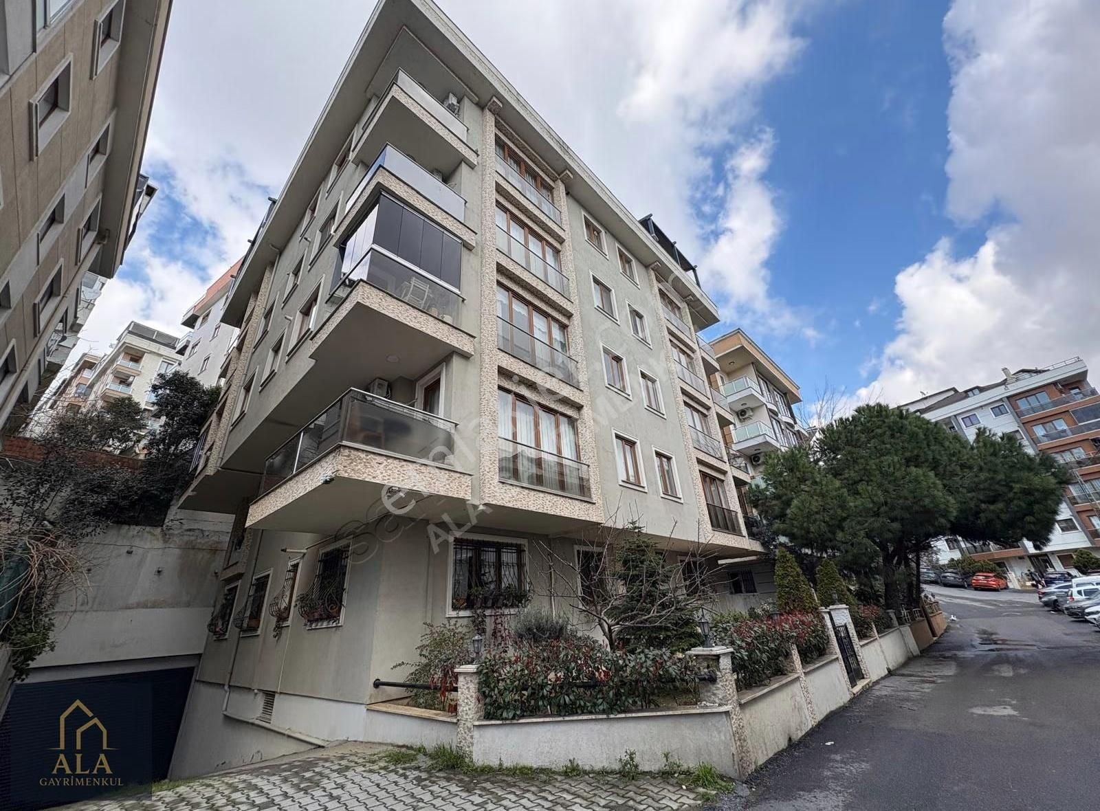 Maltepe İdealtepe'de Kapalı Otoparklı, Ön Cephe 2+1 Daire