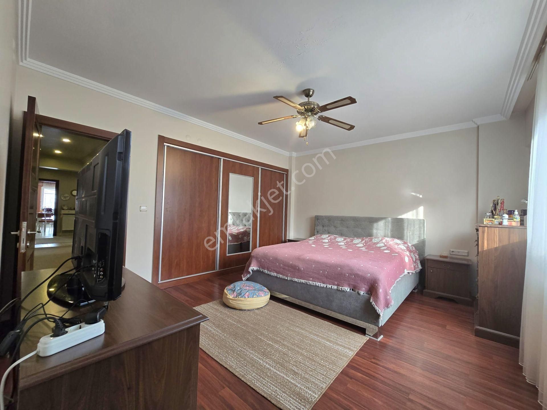 Gerzele'de Şehir Manzaralı, Site İçinde 241 M² 3+1 Daire - Görsel 28