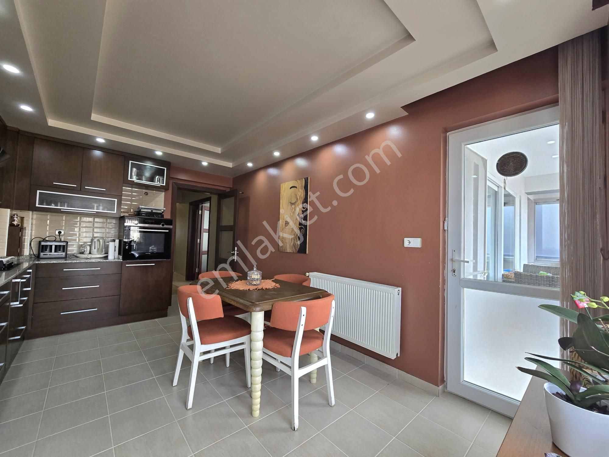 Gerzele'de Şehir Manzaralı, Site İçinde 241 M² 3+1 Daire - Görsel 8
