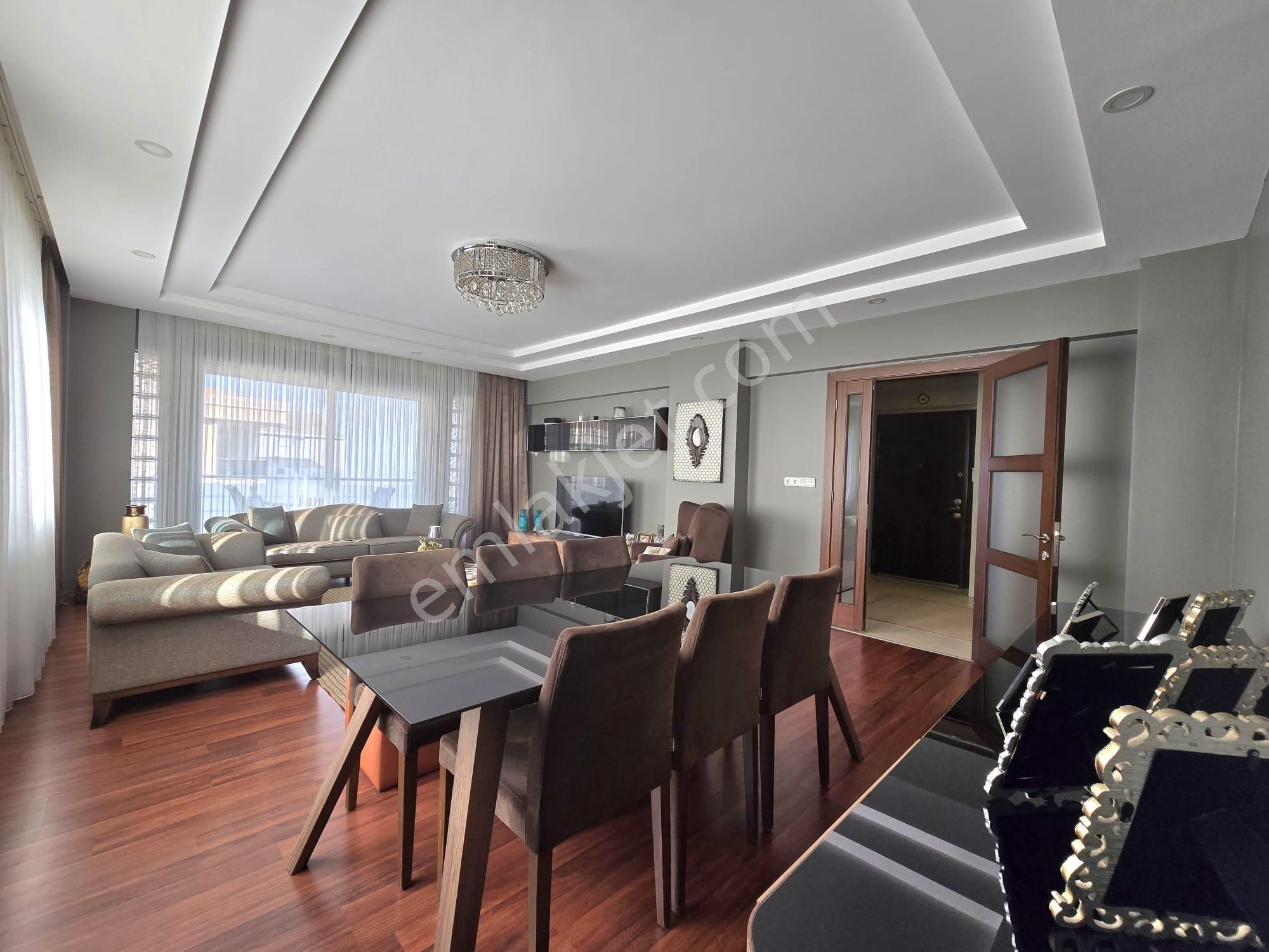 Gerzele'de Şehir Manzaralı, Site İçinde 241 M² 3+1 Daire - Görsel 16