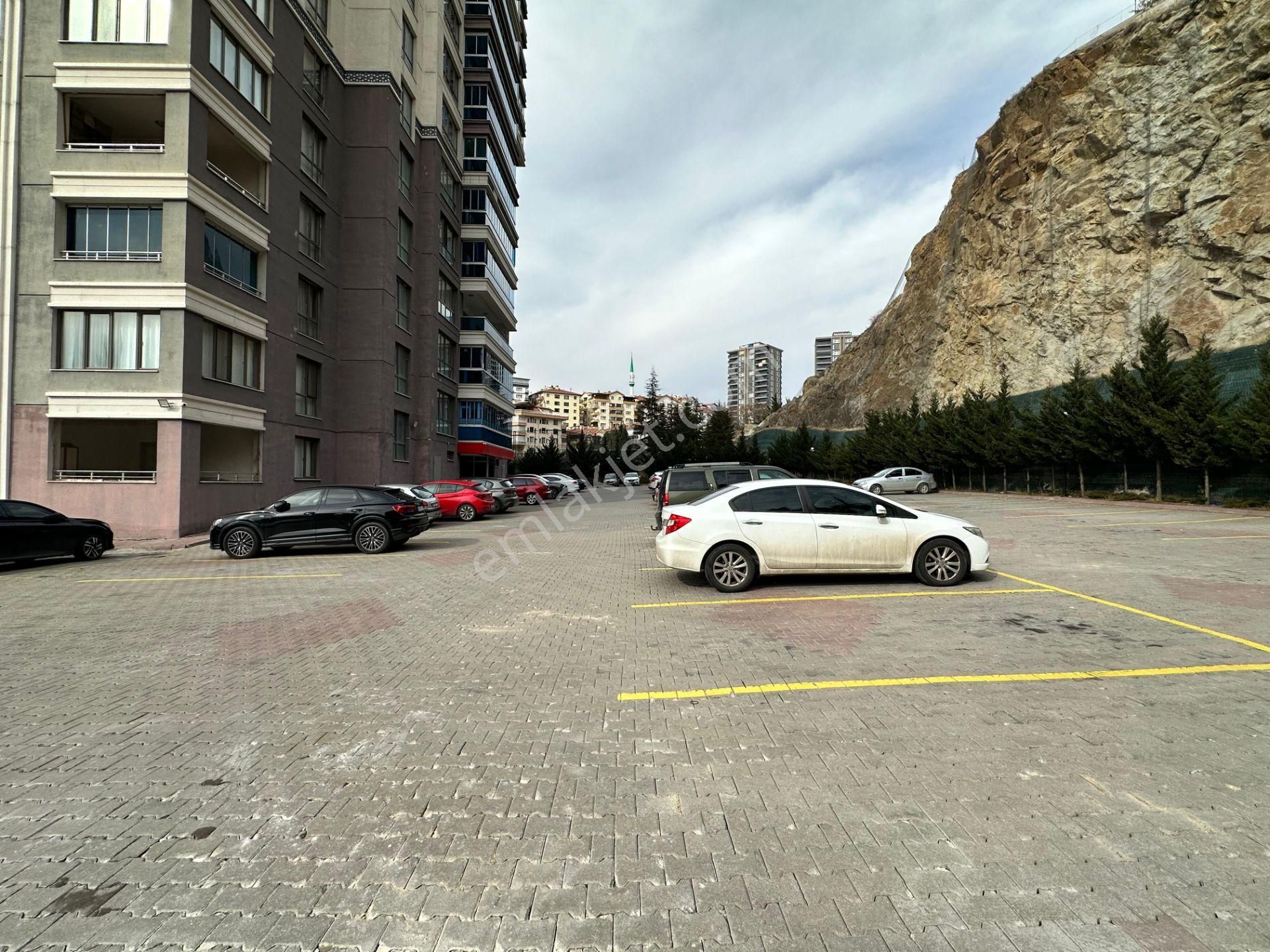 Uzman Emlak'tan Selçuklu Kulelerinde Katta Yapılı 3+1 Daire - Görsel 28