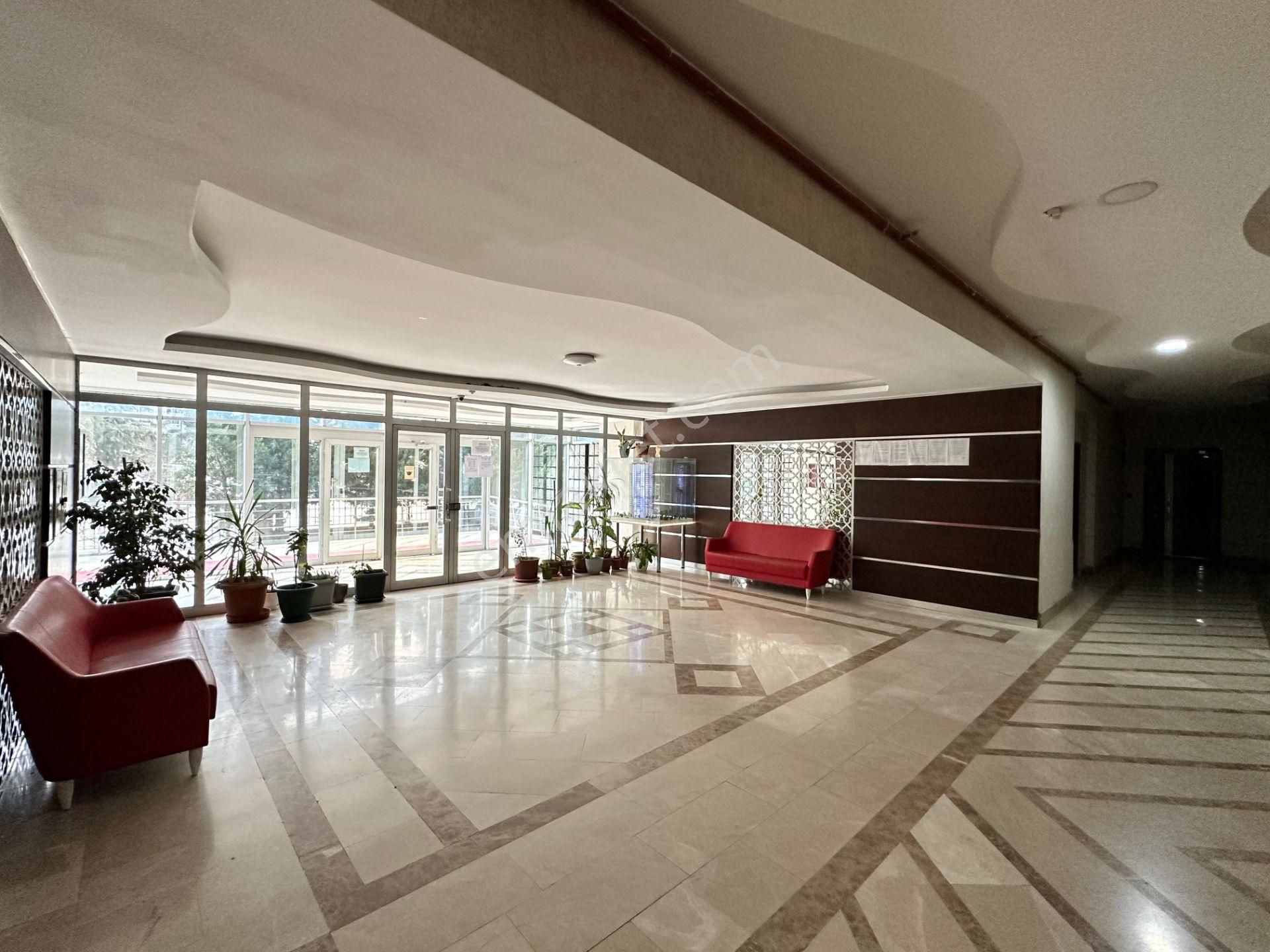 Uzman Emlak'tan Selçuklu Kulelerinde Katta Yapılı 3+1 Daire - Görsel 25