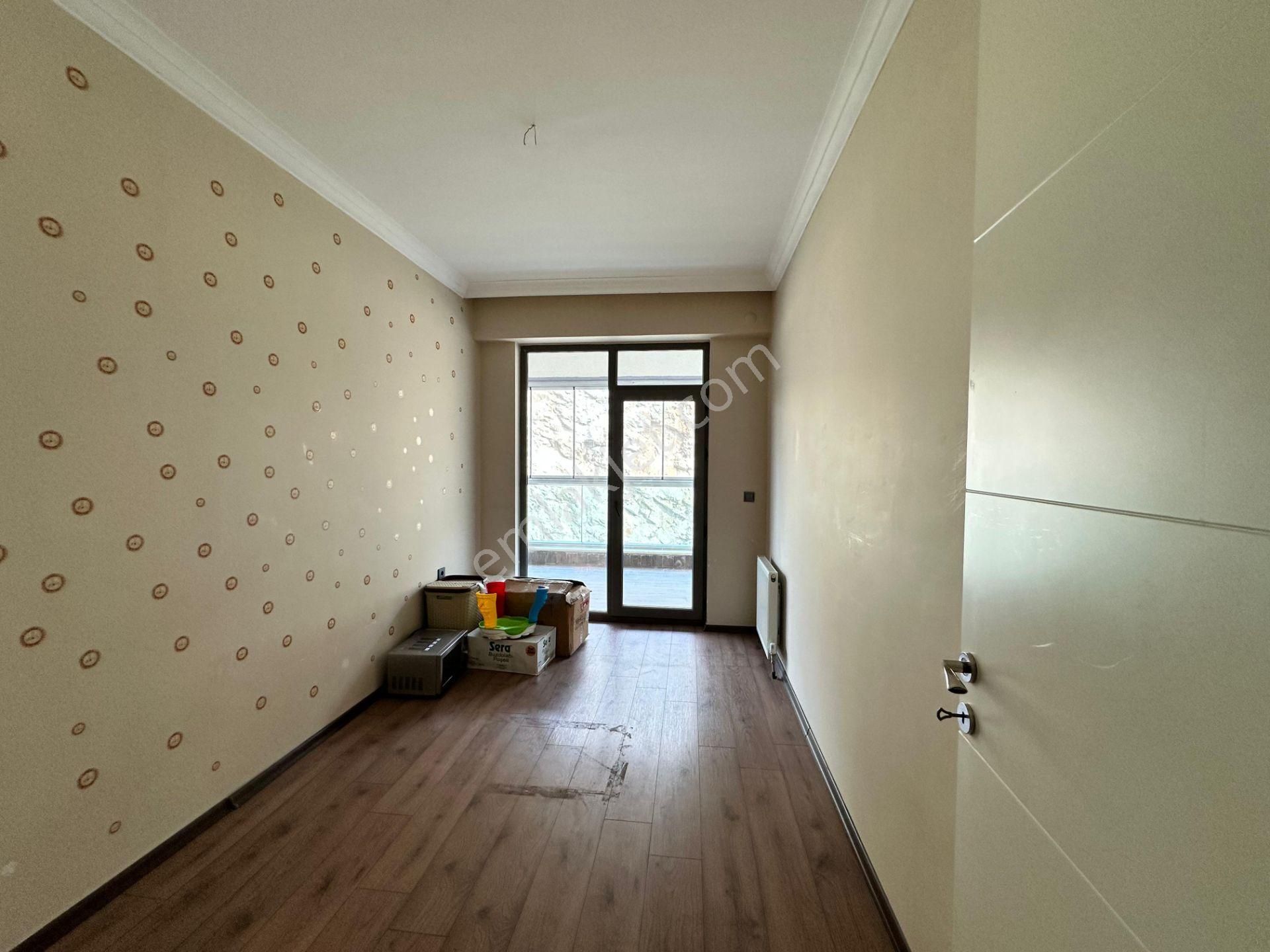 Uzman Emlak'tan Selçuklu Kulelerinde Katta Yapılı 3+1 Daire - Görsel 4