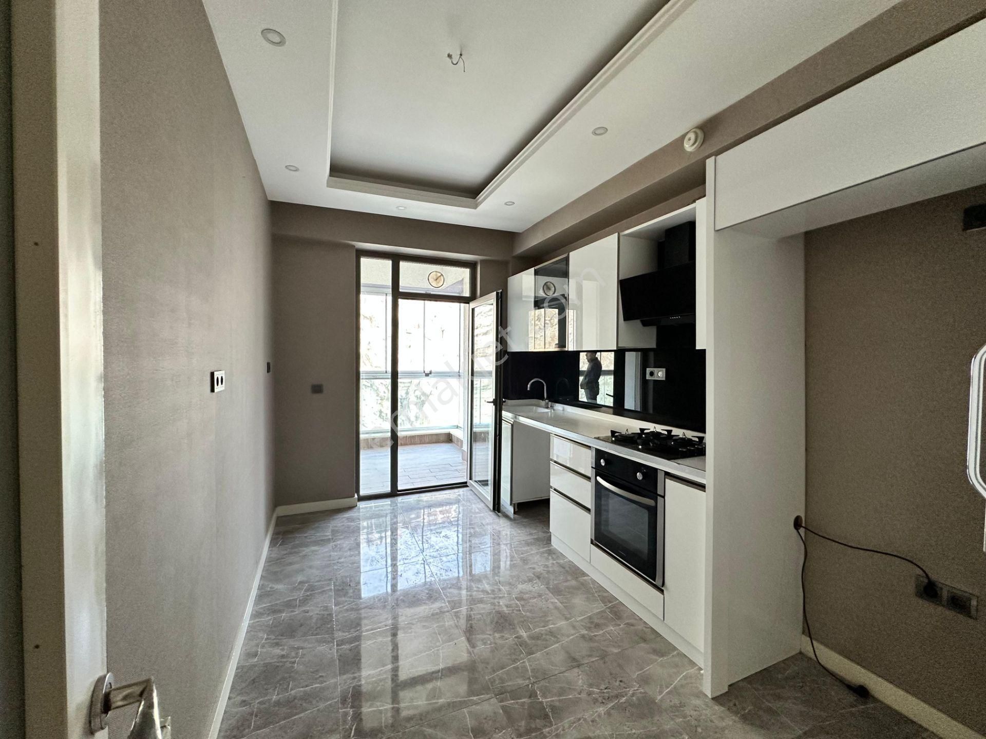 Uzman Emlak'tan Selçuklu Kulelerinde Katta Yapılı 3+1 Daire - Görsel 12