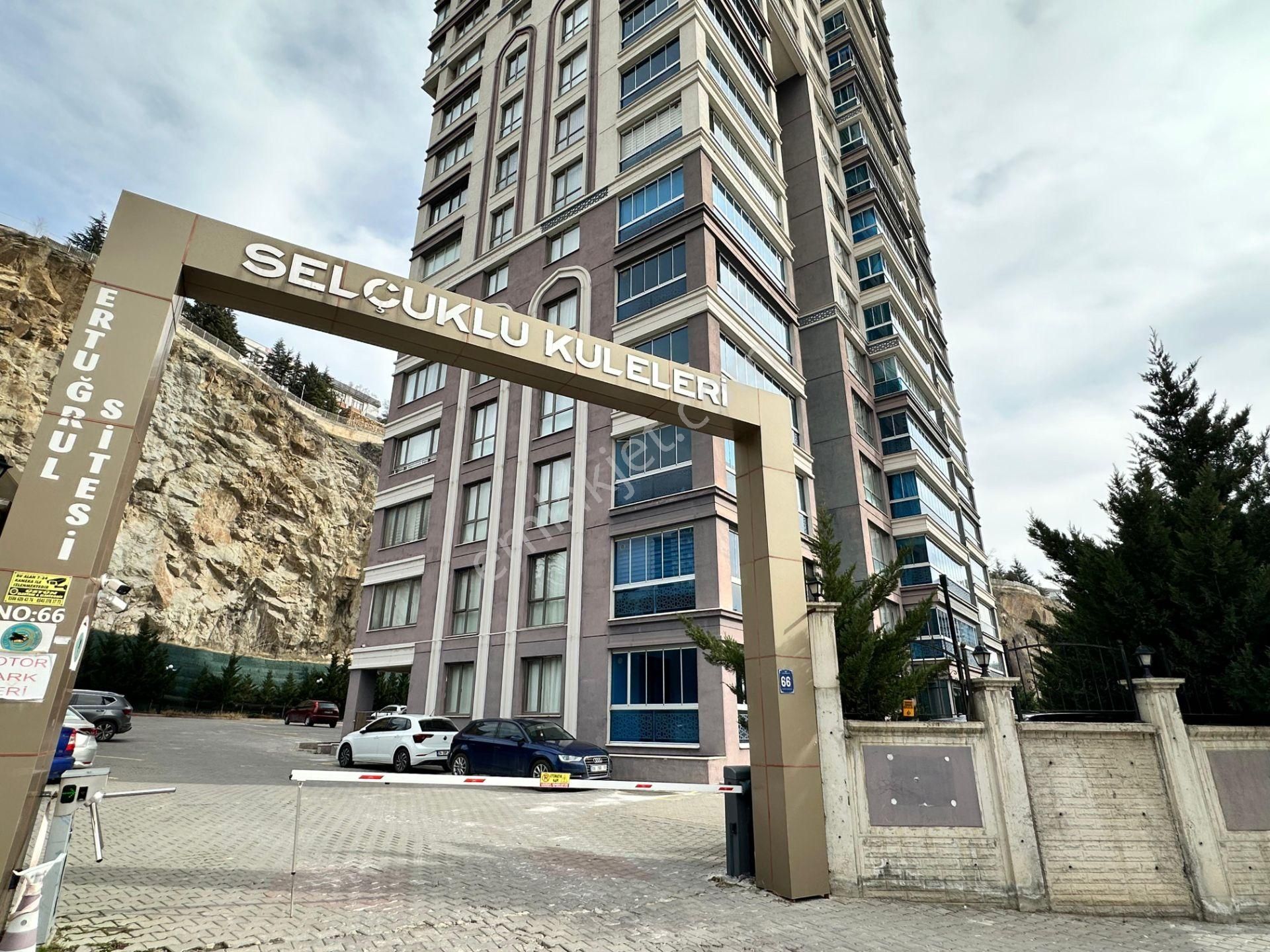 Uzman Emlak'tan Selçuklu Kulelerinde Katta Yapılı 3+1 Daire - Görsel 32