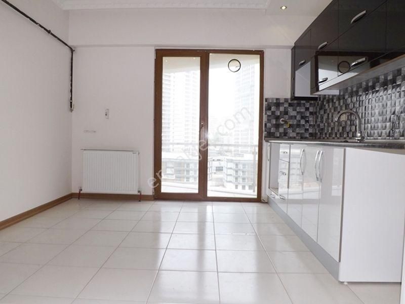 Mertcan Dan Yakacık Meydana Yürüme Site İçi 3+1 Ebeveyn Banyolu - Görsel 23