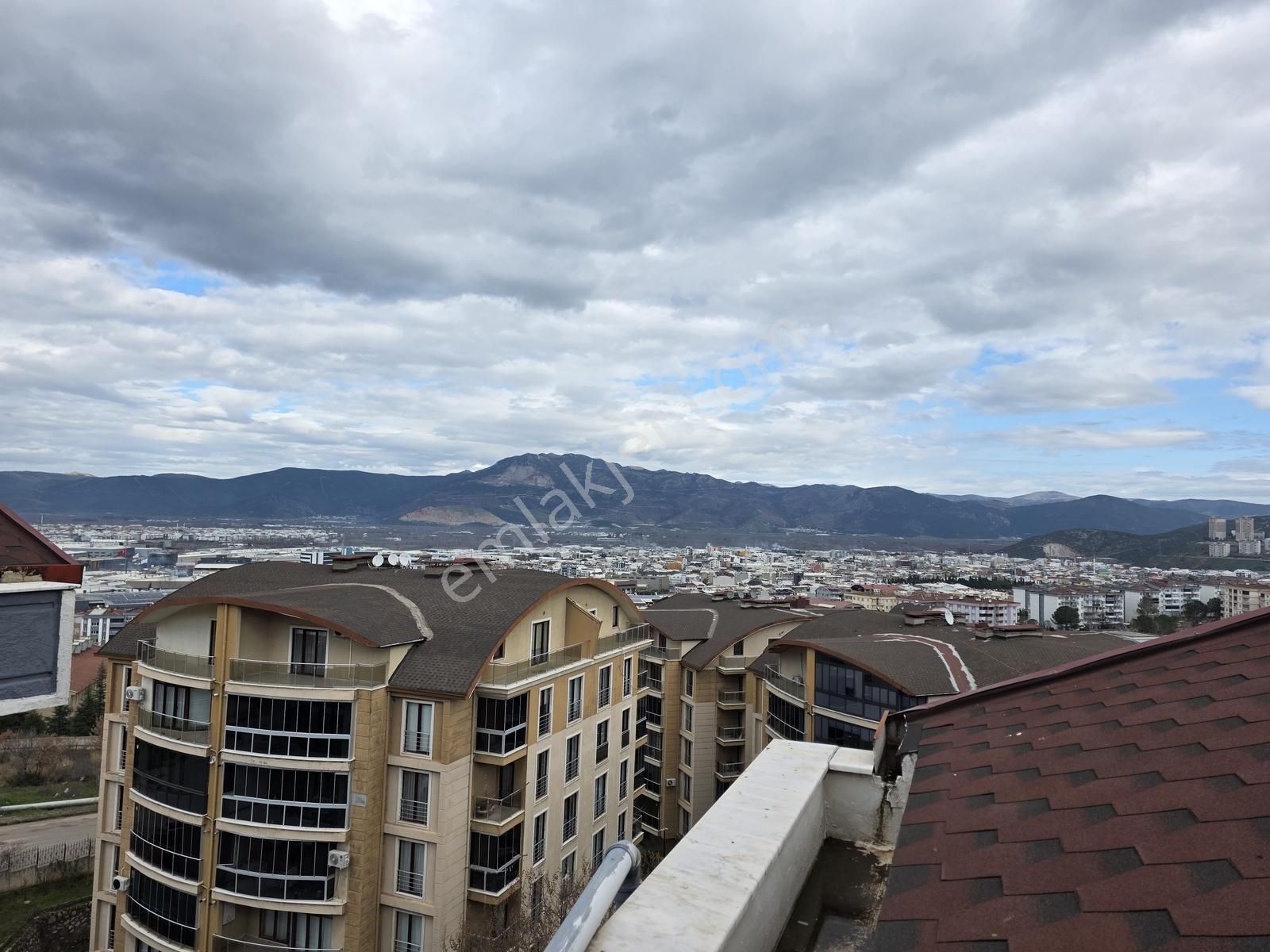 Kestel Park Evlerinde Geniş Ve Ferah 5+1 Satılık Dubleks Daire - Görsel 8