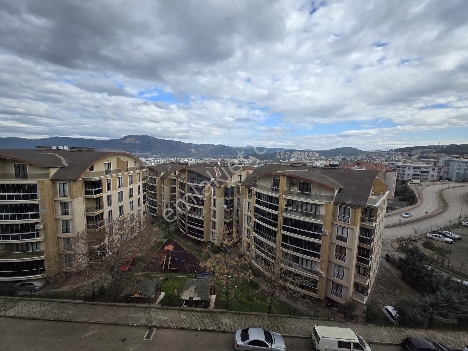 Kestel Park Evlerinde Geniş Ve Ferah 5+1 Satılık Dubleks Daire - Görsel 27