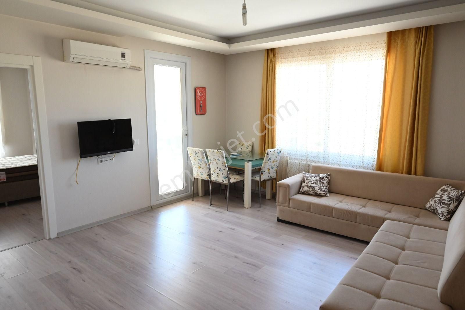 Üstünkent - 34.cadde'de 1+1 Eşyalı Üniversiteye Yakın Satılık Daire