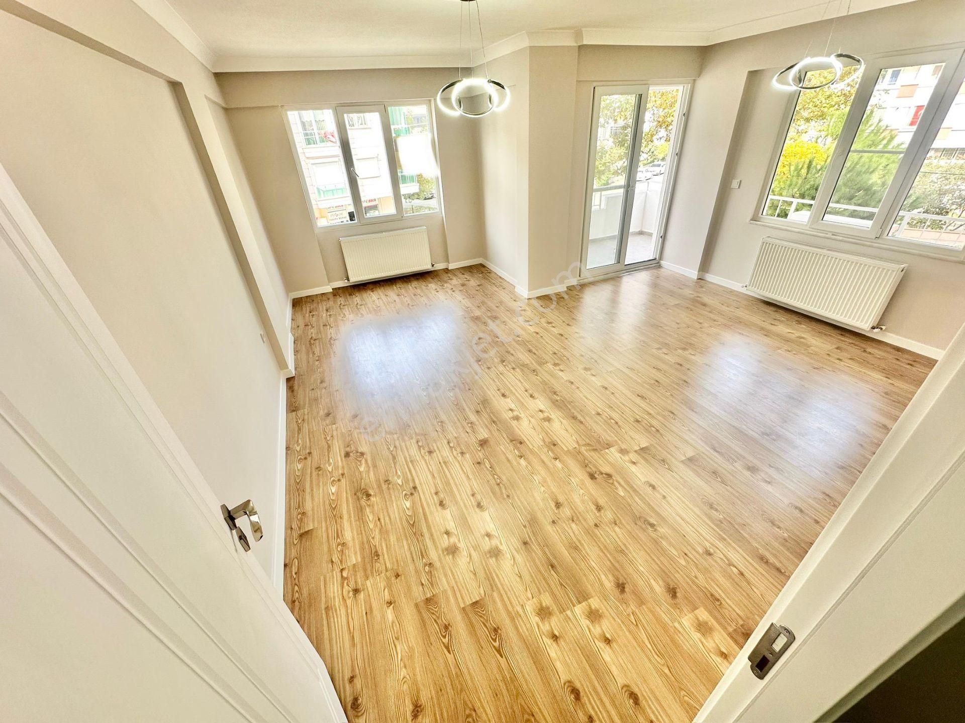 ꧁ay Emlaktan꧂akçay'da Doğalgazlı Şık Tasarımlı Ön Cephe Arakat Denize Yakın Satılık 3+1 Geniş Daire - Görsel 7