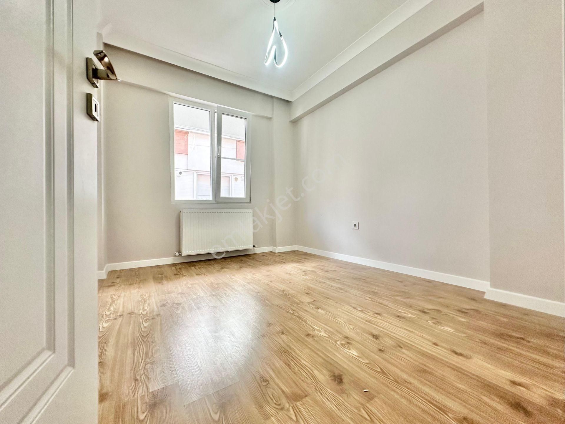 ꧁ay Emlaktan꧂akçay'da Doğalgazlı Şık Tasarımlı Ön Cephe Arakat Denize Yakın Satılık 3+1 Geniş Daire - Görsel 11