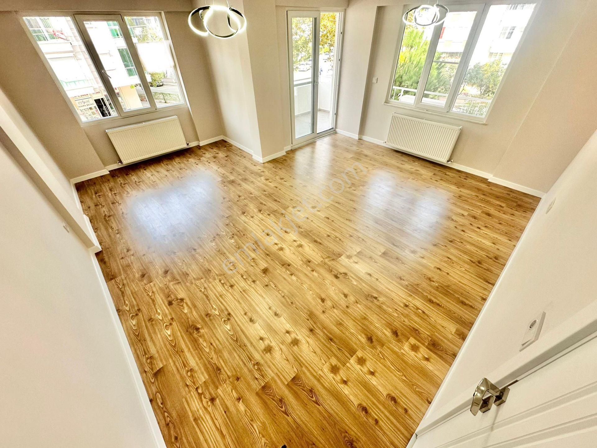 ꧁ay Emlaktan꧂akçay'da Doğalgazlı Şık Tasarımlı Ön Cephe Arakat Denize Yakın Satılık 3+1 Geniş Daire - Görsel 5