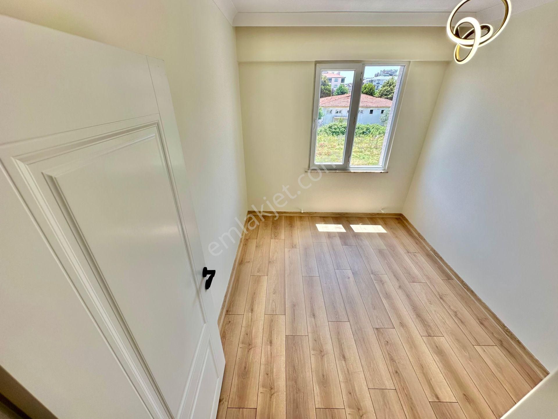 ꧁ay Emlak'tan꧂ Akçay'da Türk Hamamlı Şık Tasarımlı Ayrı Mutfaklı Ön Cephe Satılık 3+1 Geniş Daire - Görsel 29