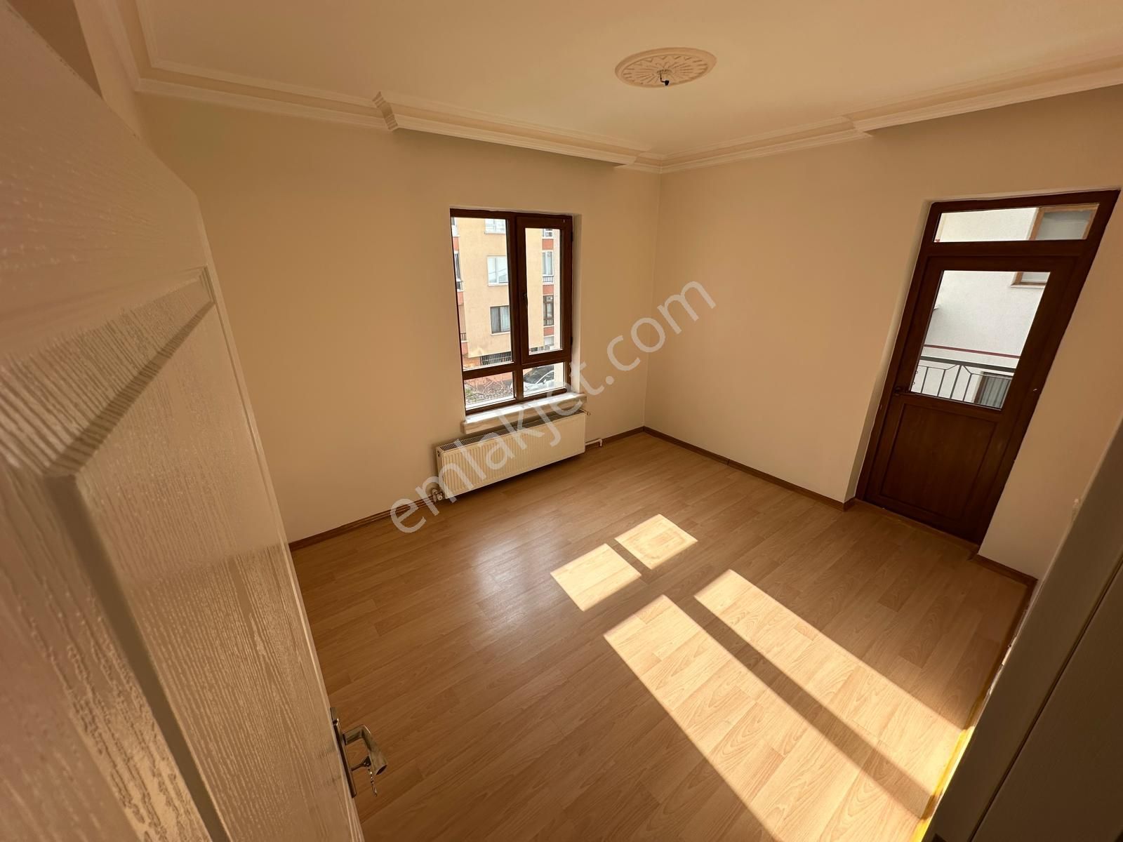 Aktepe Yakını Orta Katta Asansörlü 3+1 - Görsel 8