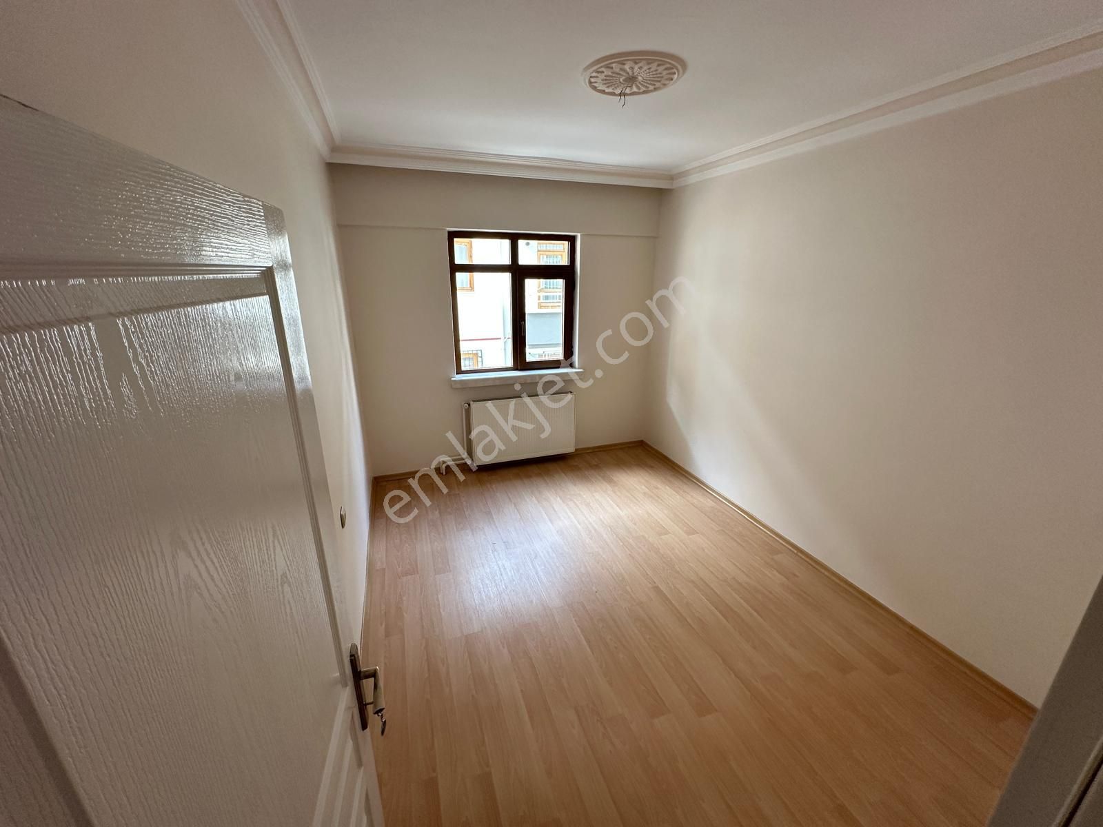 Aktepe Yakını Orta Katta Asansörlü 3+1 - Görsel 15