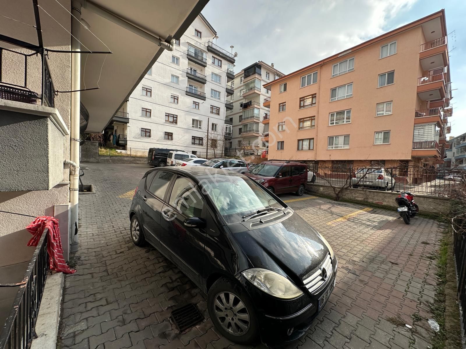 Aktepe Yakını Orta Katta Asansörlü 3+1 - Görsel 32