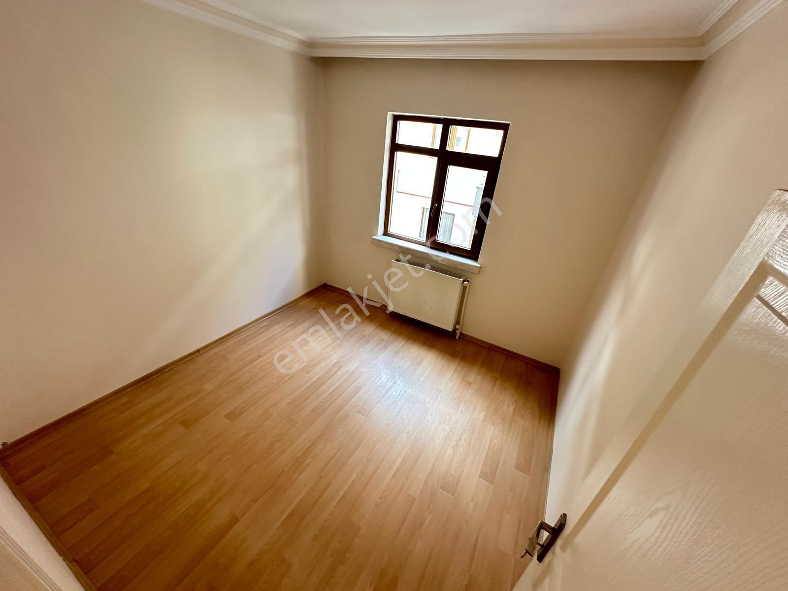 Aktepe Yakını Orta Katta Asansörlü 3+1 - Görsel 11