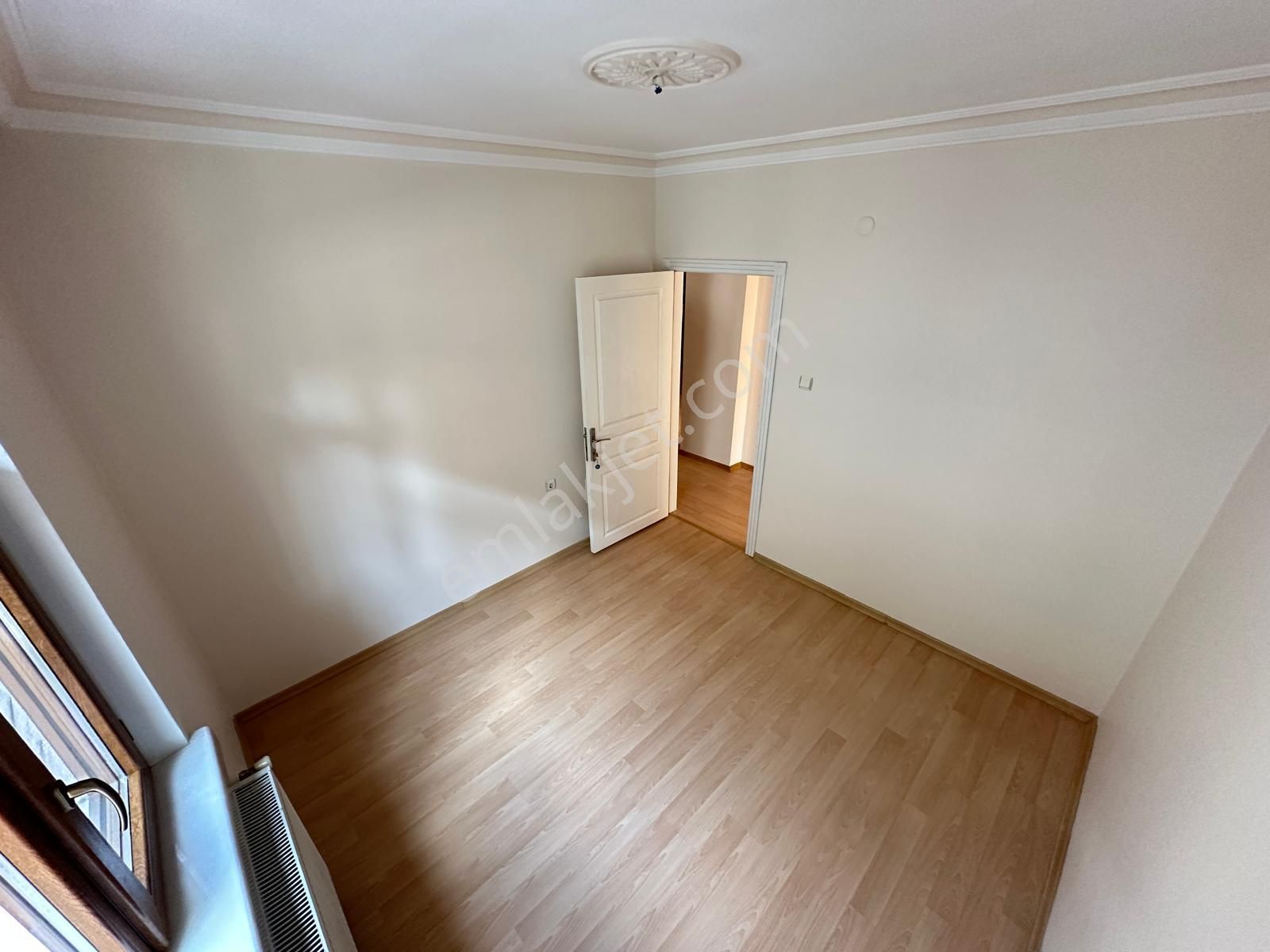 Aktepe Yakını Orta Katta Asansörlü 3+1 - Görsel 18