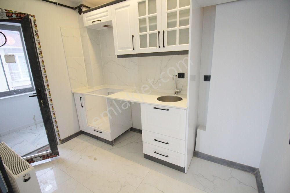 Kemalettin Kocatepe Camine Yakın 85m2 2+1 İskanlı Sıfır Ara Kat - Görsel 3
