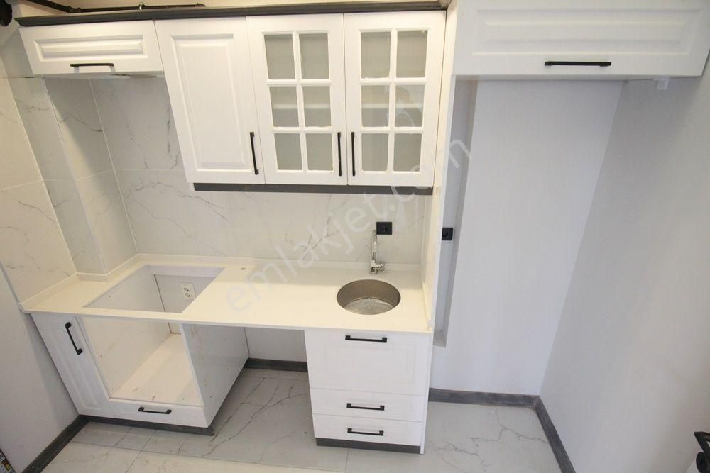 Kemalettin Kocatepe Camine Yakın 85m2 2+1 İskanlı Sıfır Ara Kat - Görsel 11
