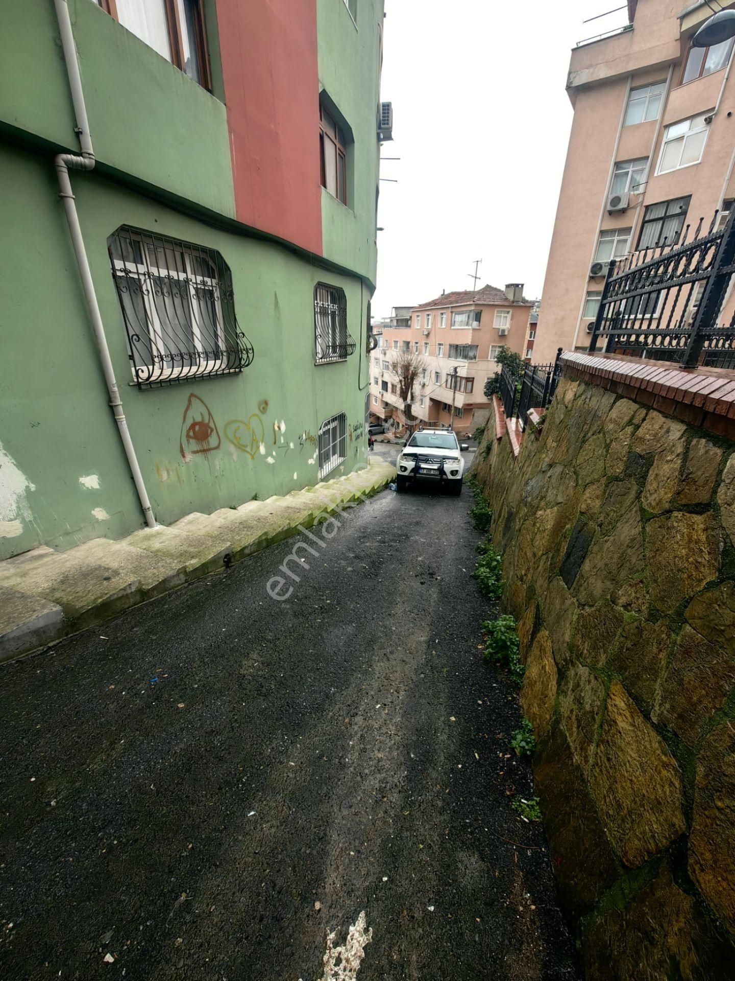 Beyoğlu Çıksalın'da Kiralık 2+1 Geniş Ferah Daire - Görsel 5