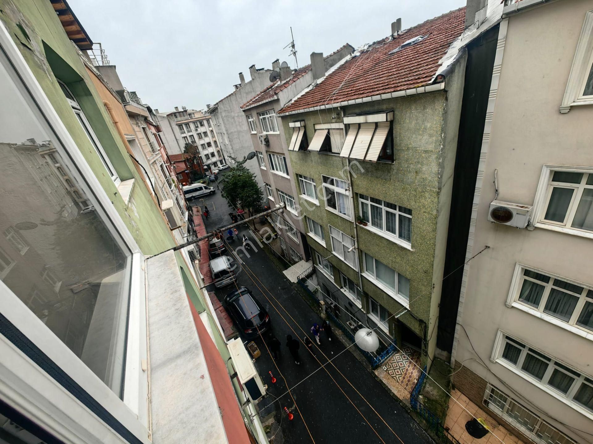 Beyoğlu Çıksalın'da Kiralık 2+1 Geniş Ferah Daire - Görsel 15