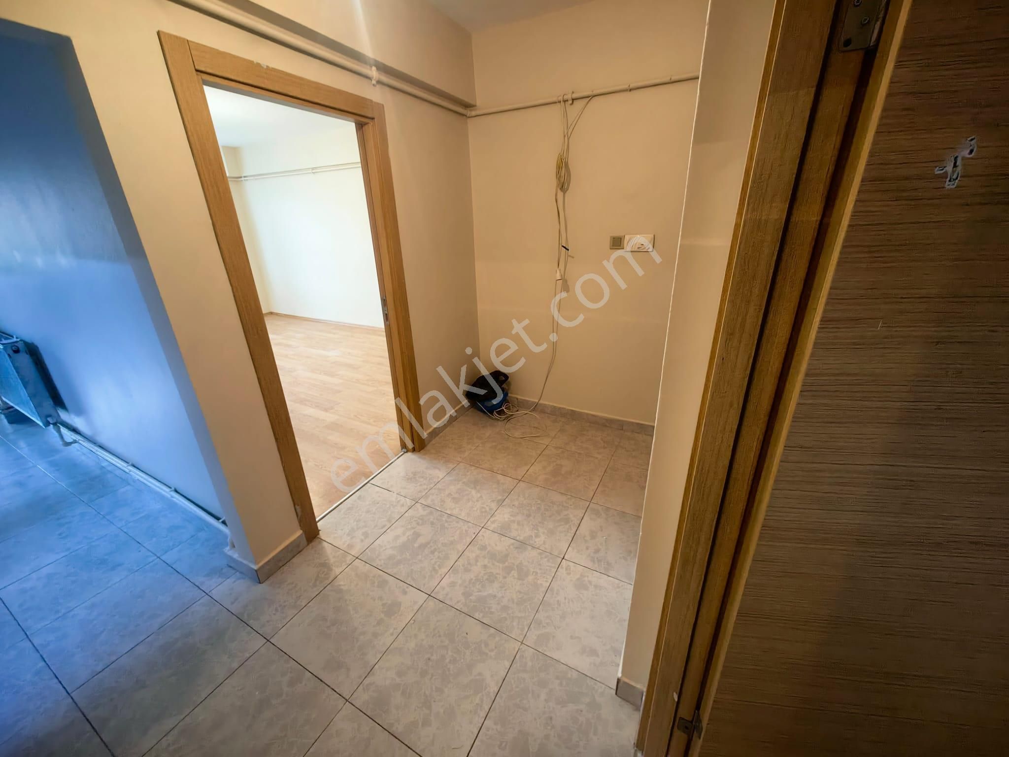 Beyoğlu Çıksalın'da Kiralık 2+1 Geniş Ferah Daire - Görsel 34