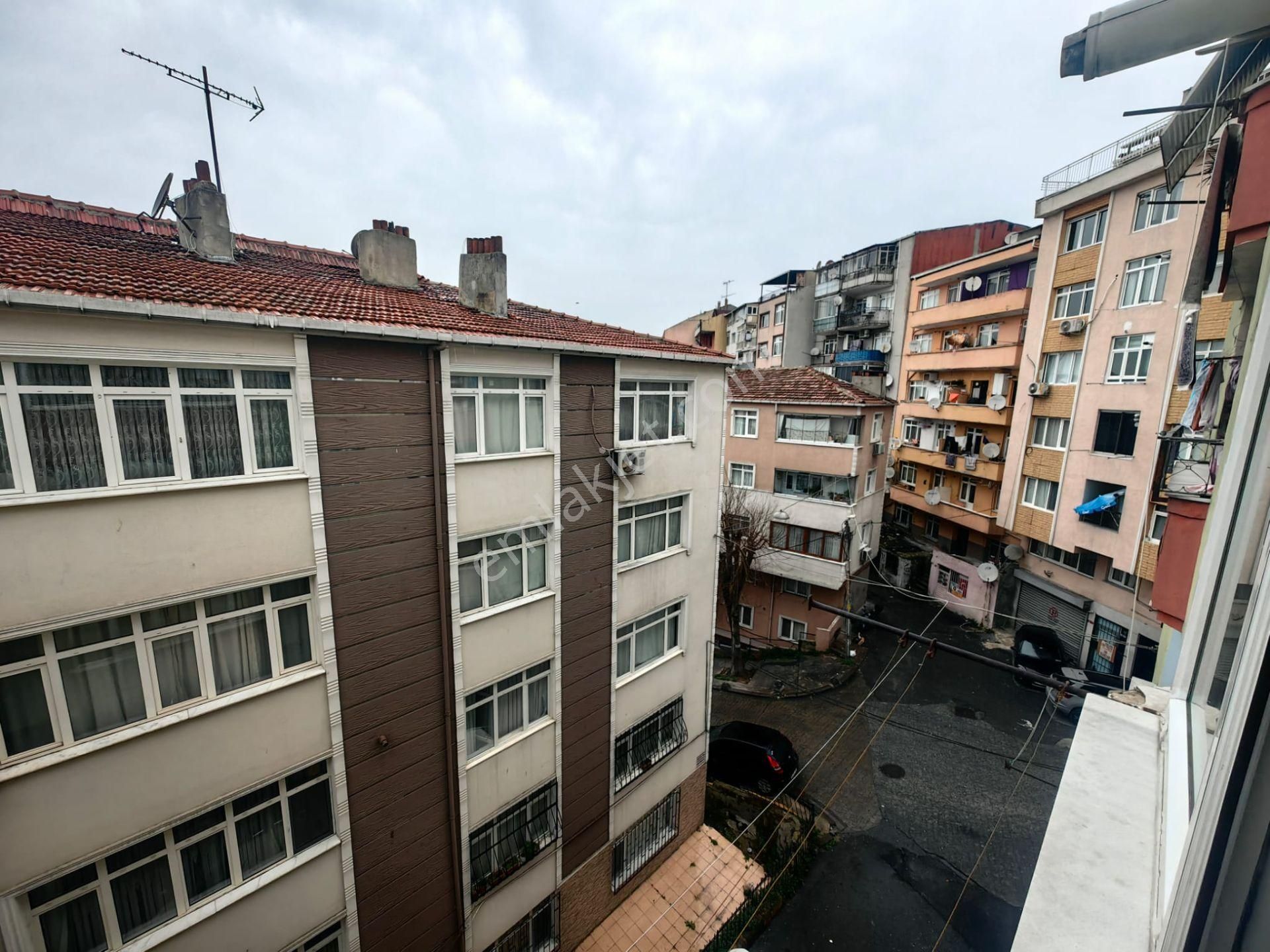 Beyoğlu Çıksalın'da Kiralık 2+1 Geniş Ferah Daire