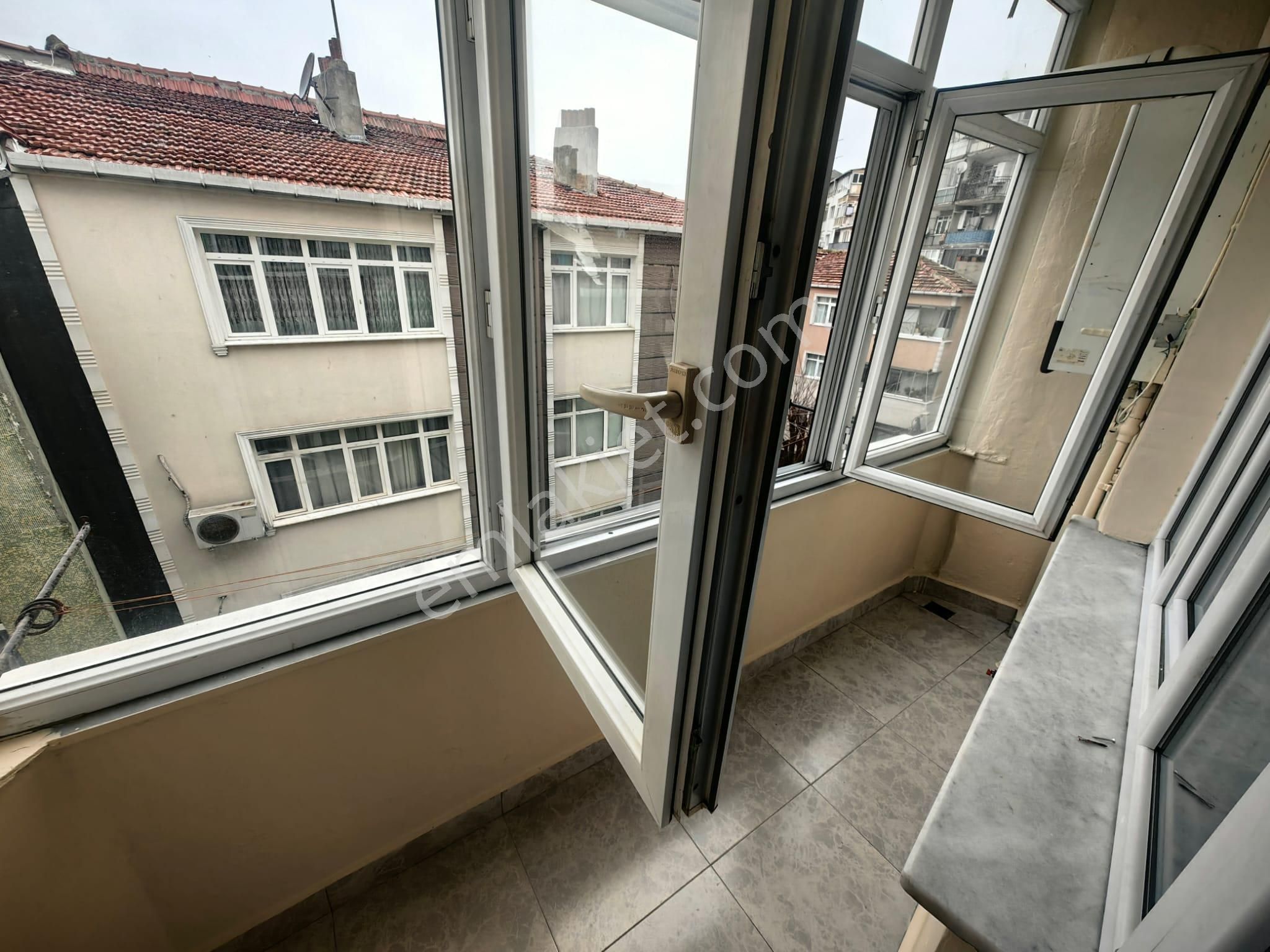 Beyoğlu Çıksalın'da Kiralık 2+1 Geniş Ferah Daire - Görsel 23