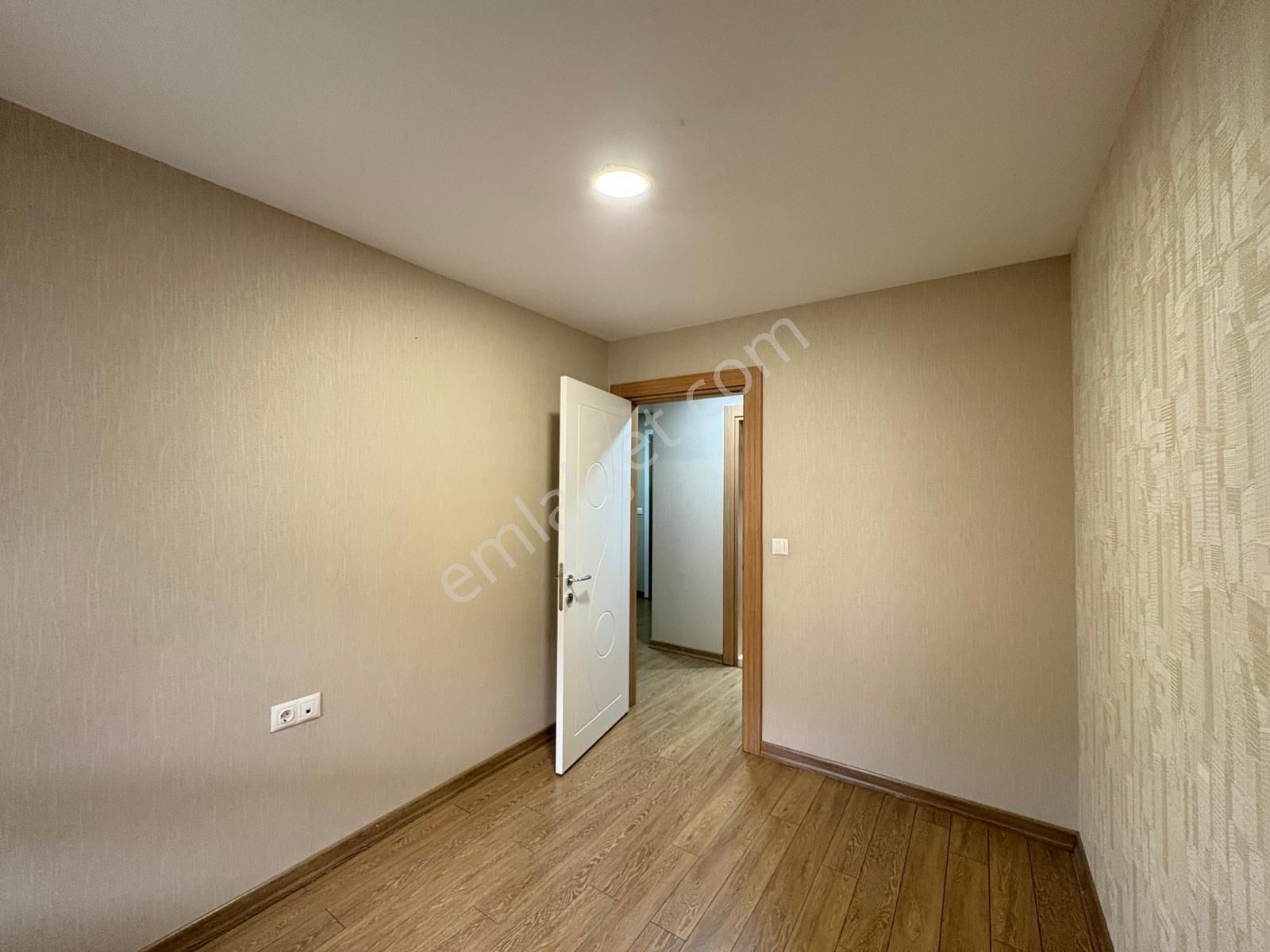 Bosna Hersekte Sosyal Tesisli Site İçinde Kiralık Daire - Görsel 10