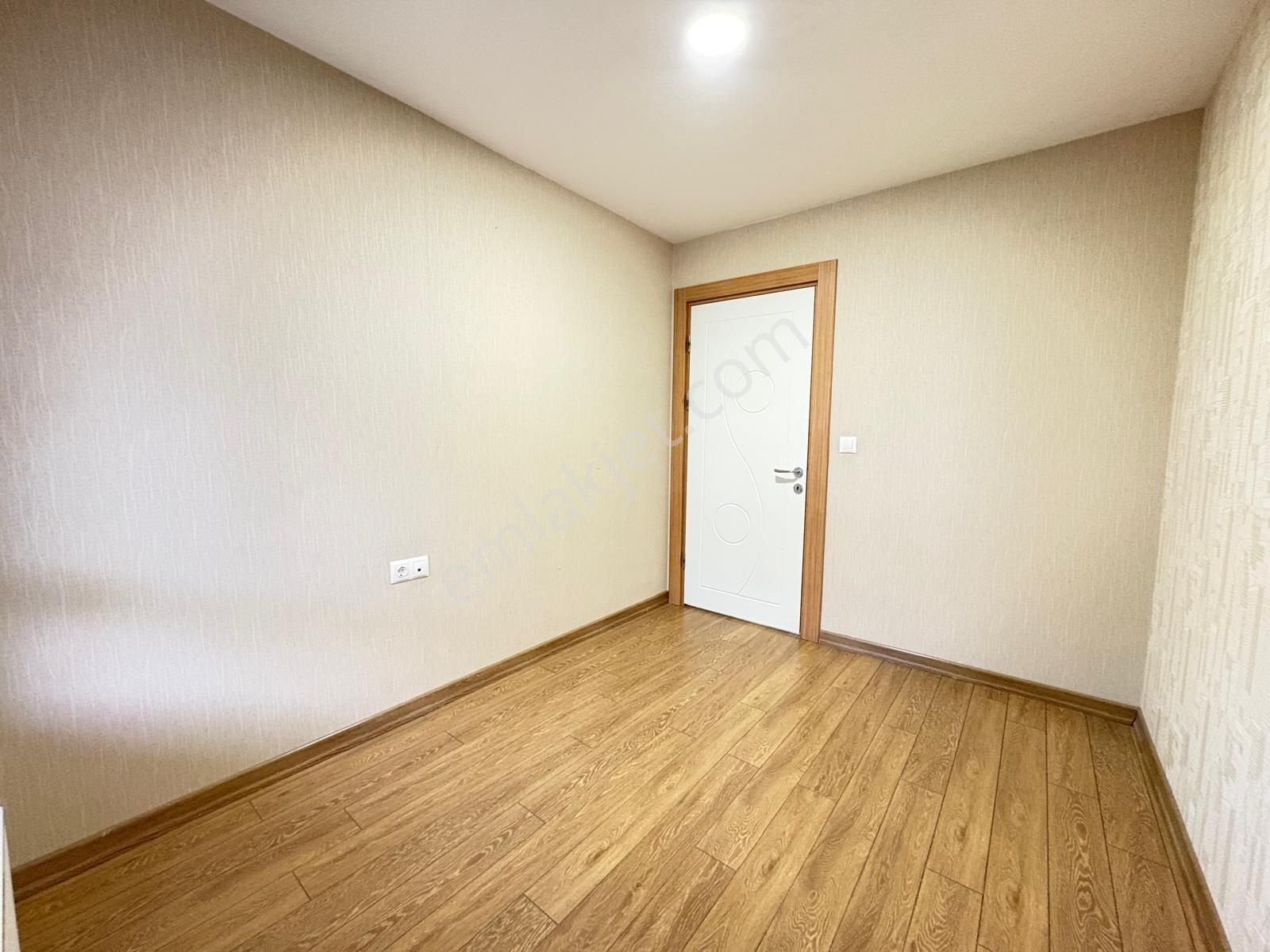 Bosna Hersekte Sosyal Tesisli Site İçinde Kiralık Daire - Görsel 5