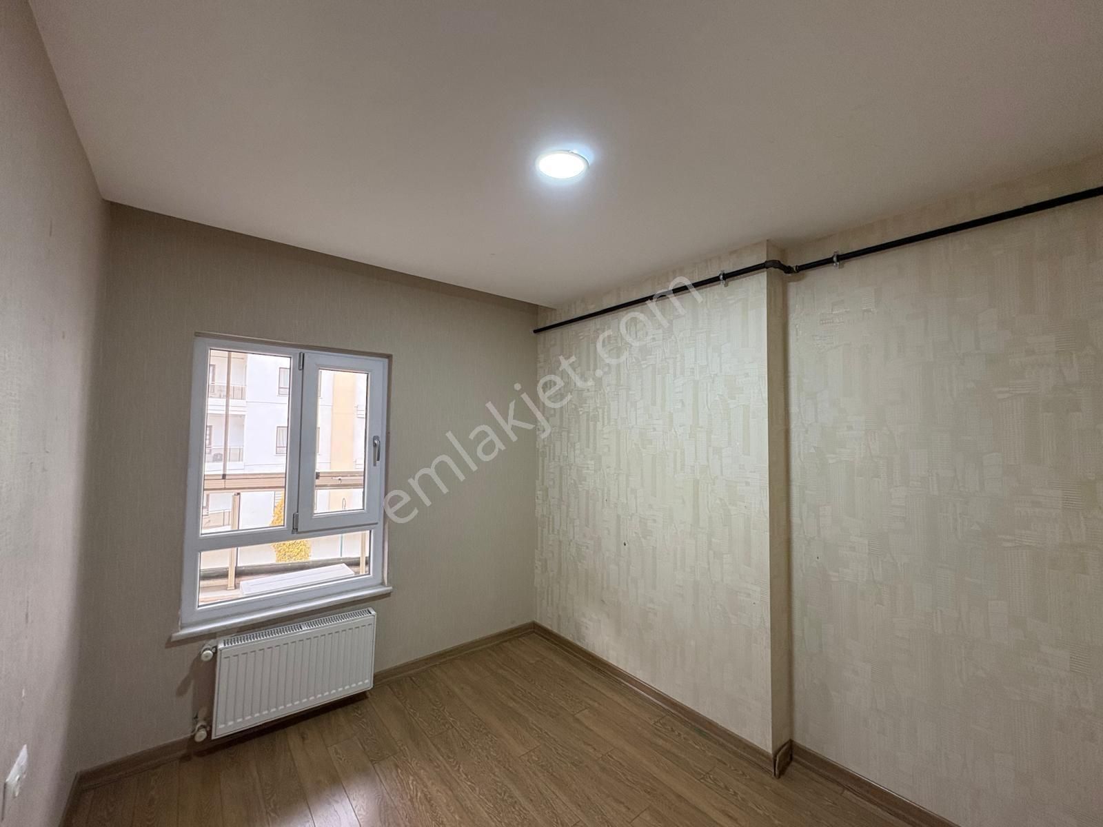 Bosna Hersekte Sosyal Tesisli Site İçinde Kiralık Daire - Görsel 2