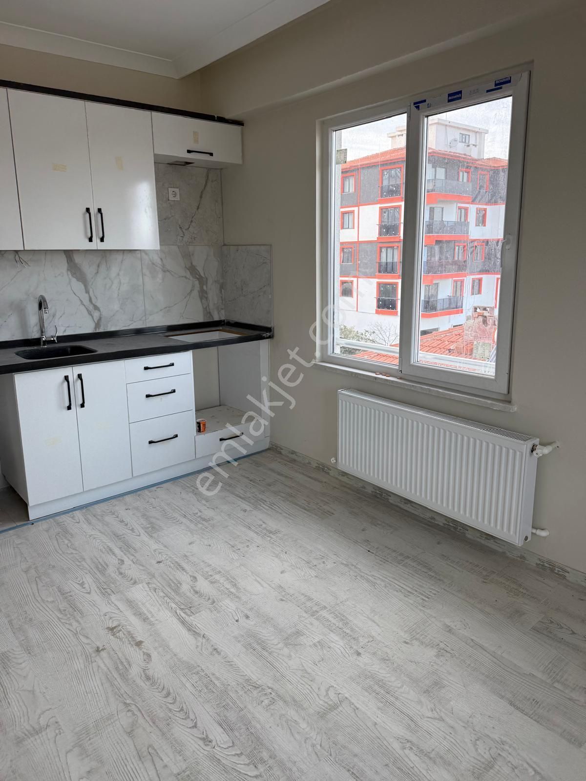 Ayvacık 2+1 Odalı Her Şeyi Tam Kiralık Daire