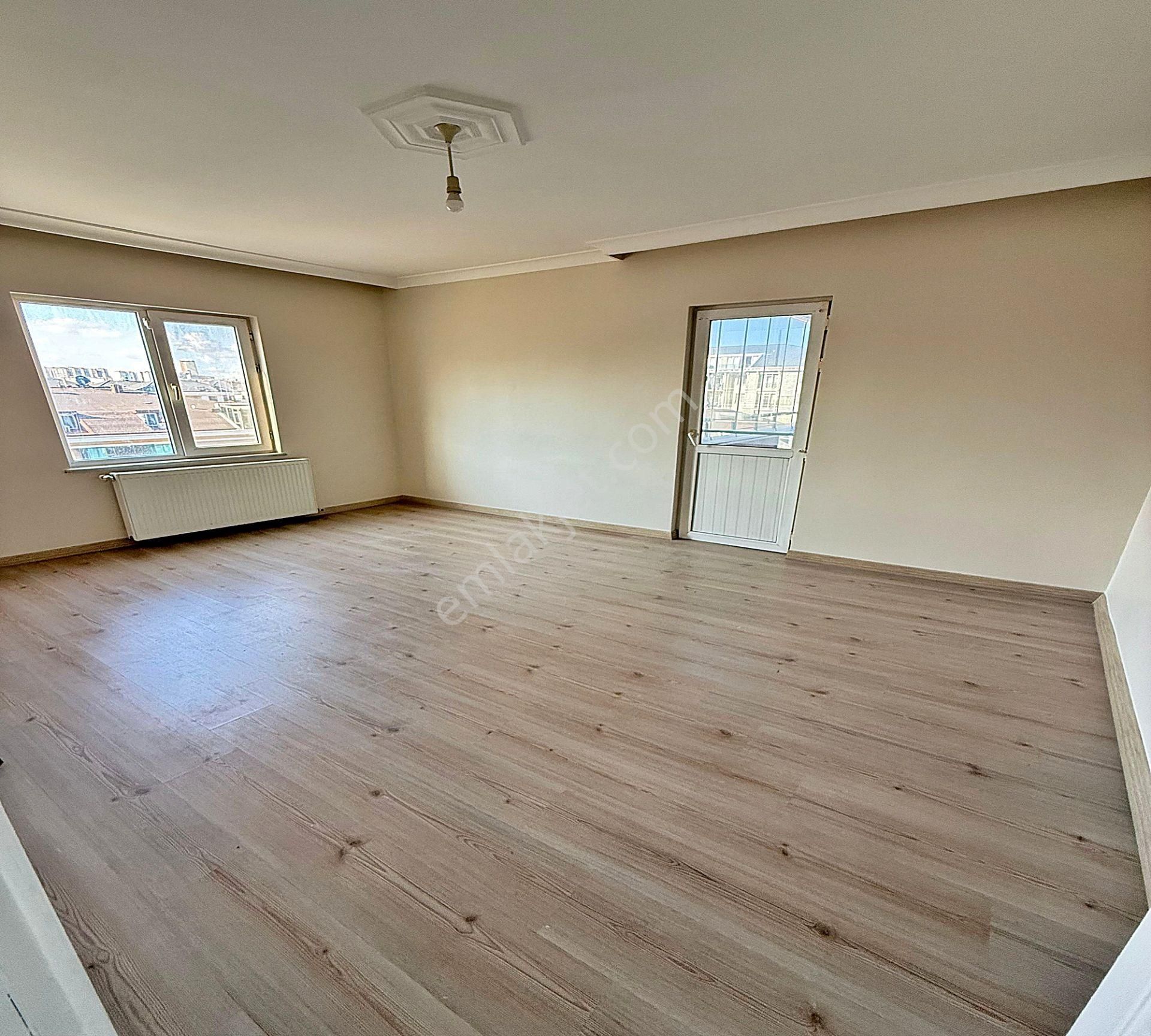 Bölgenin Gözde Semti Adnan Kahveci'de 3+1 Oturuma Ve Yatırıma Uygun Daire !! - Görsel 12