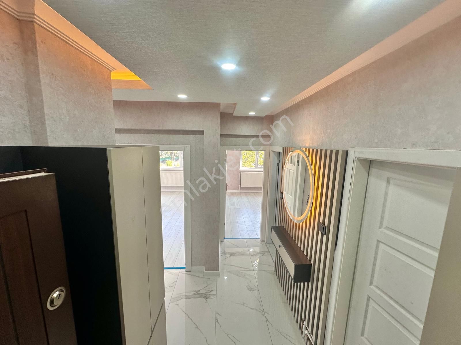 Hayal^den Andiçen Mh^de Ara Katta Full Yapılı Ön Cp. Geniş 3+1 Fırsat Daire ! - Görsel 24