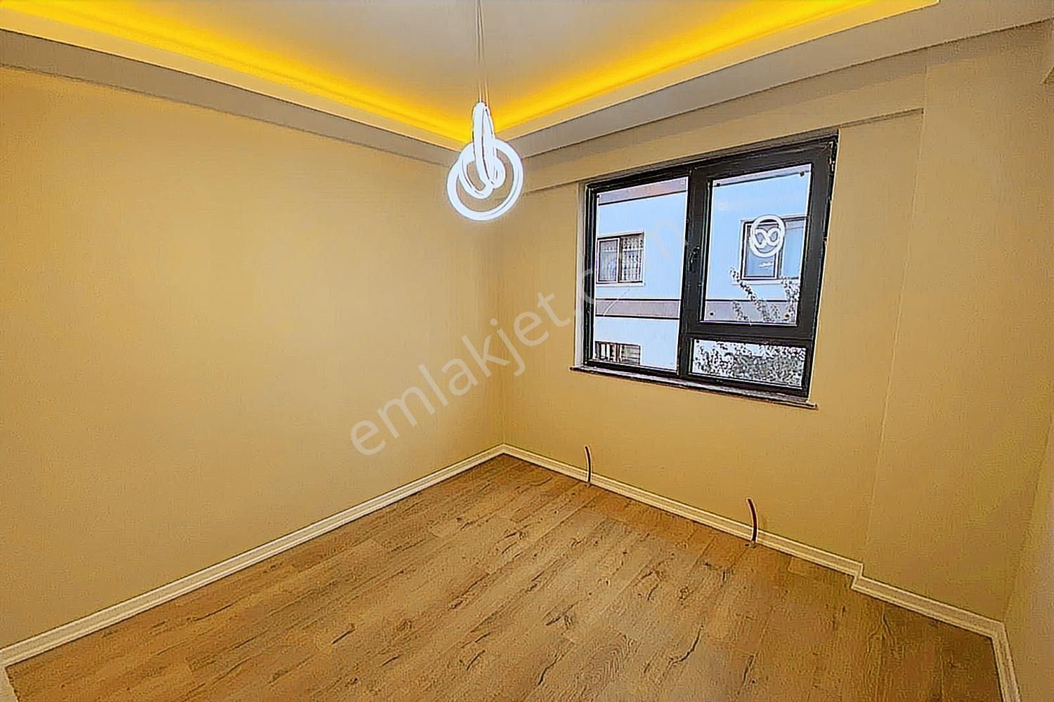 Karakaya'da Avantajlı Konumda Lüks Yapılı Ara Katta Daire - Görsel 35