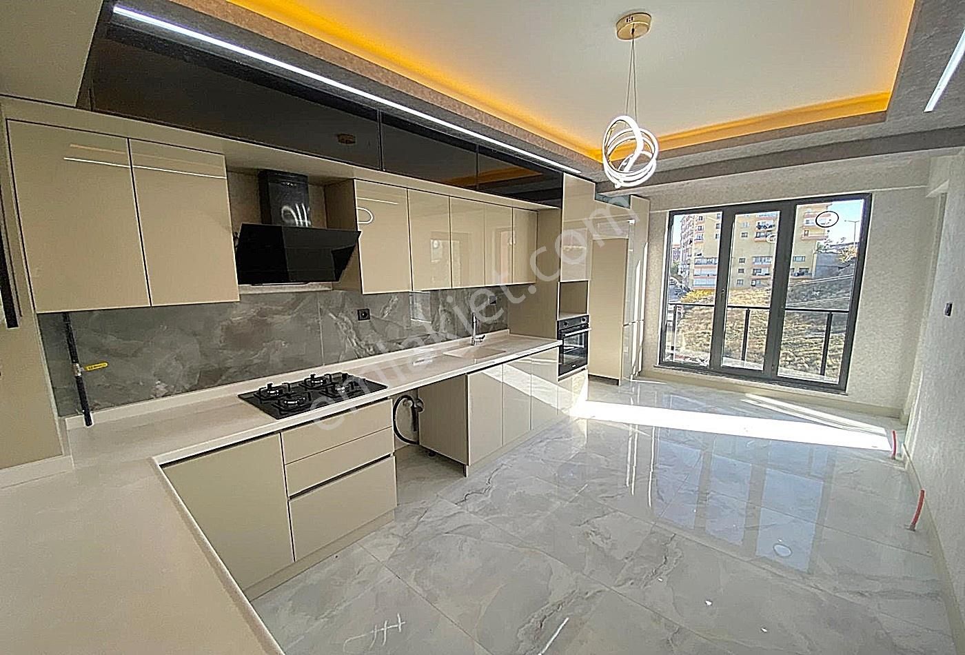 Karakaya'da Avantajlı Konumda Lüks Yapılı Ara Katta Daire - Görsel 4