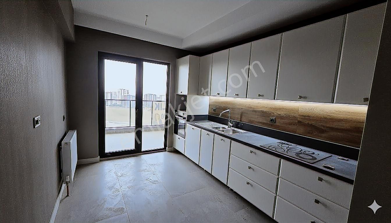 Susuz' Da Frekans Eryaman 'da Oturuma Hazır 4+1 Satılık Daire - Görsel 19