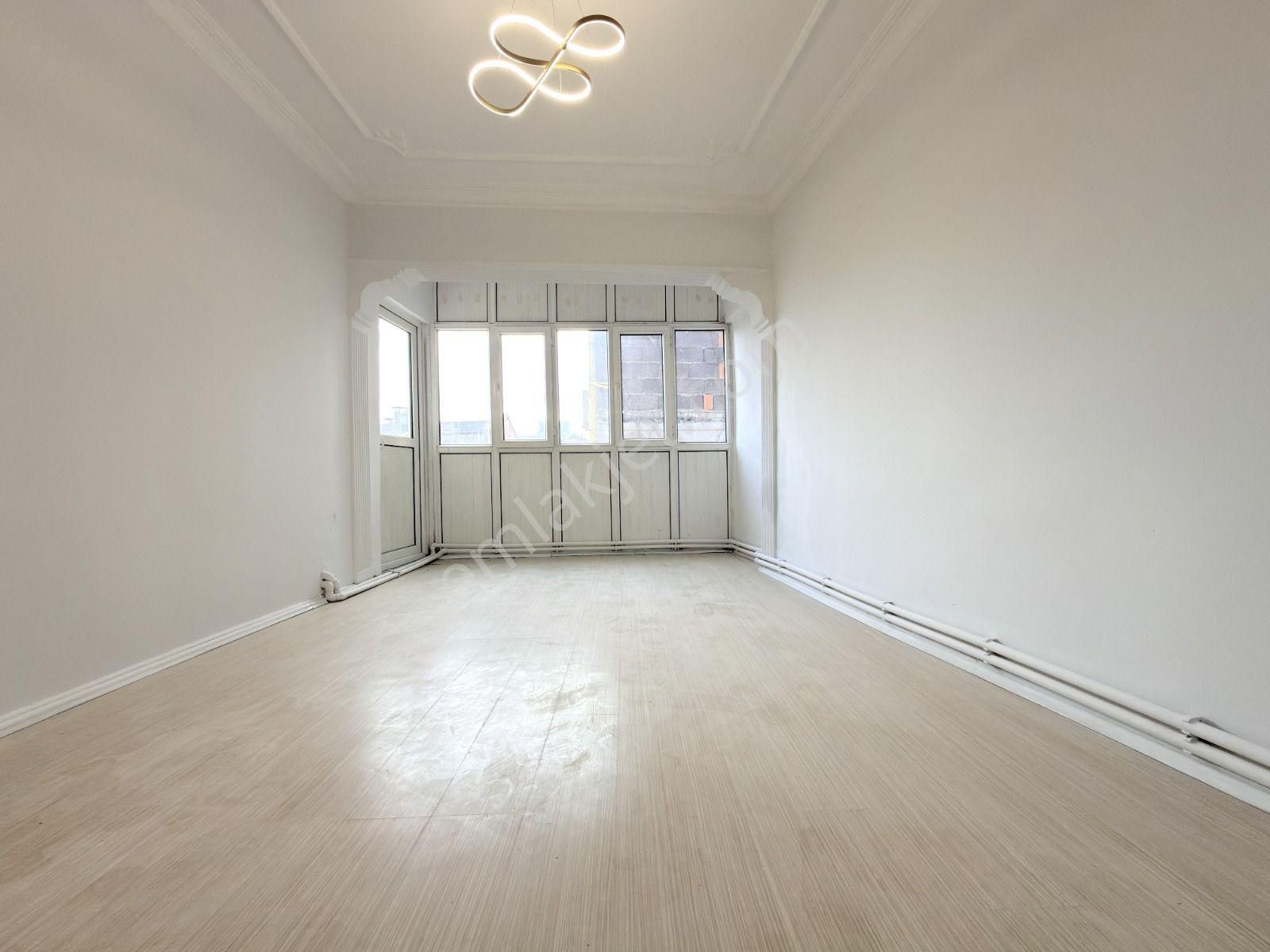 Ender Uysal Gayrimenkulden Çınara Yakın 2+1 Satılık Fırsat Arakat Daire. - Görsel 3