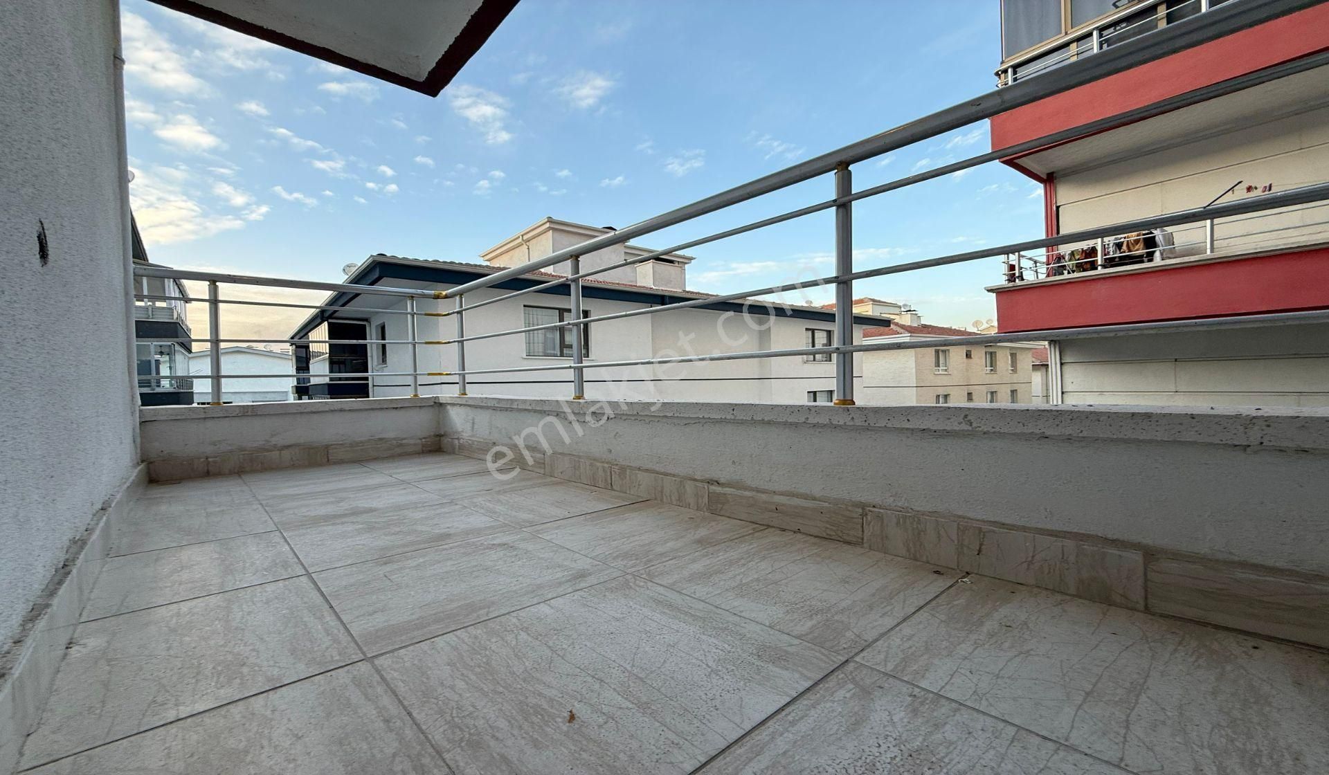 Atapark 540 Cadde Yakını 3+1 Asansörlü Genç Bina Kök Tapu - Görsel 5