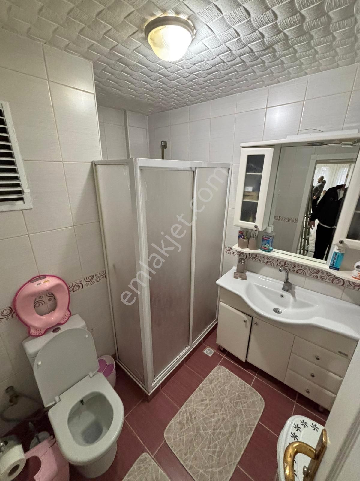 Danışment Göbek Yakını Orta Kat Konumlu Manzaralı 3+1 Emsalsiz - Görsel 15