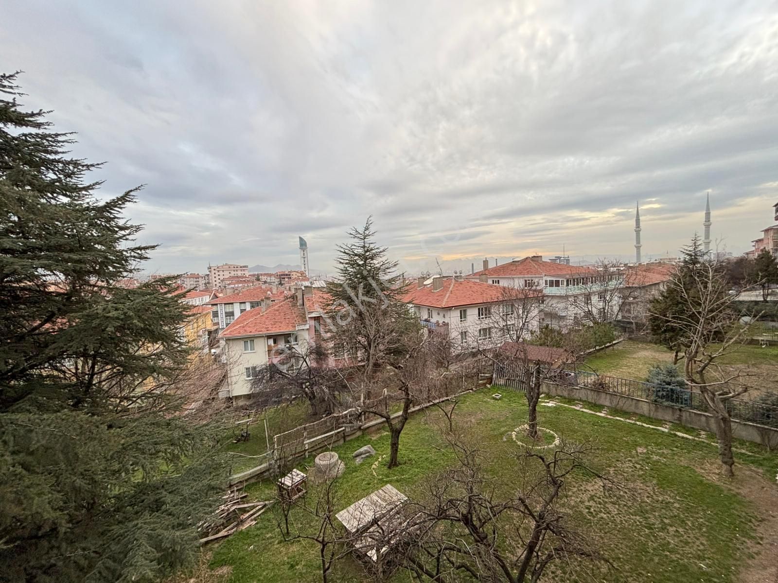 Danışment Göbek Yakını Orta Kat Konumlu Manzaralı 3+1 Emsalsiz - Görsel 18