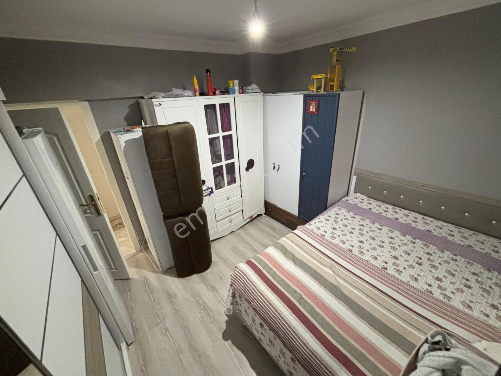 Danışment Göbek Yakını Orta Kat Konumlu Manzaralı 3+1 Emsalsiz - Görsel 9