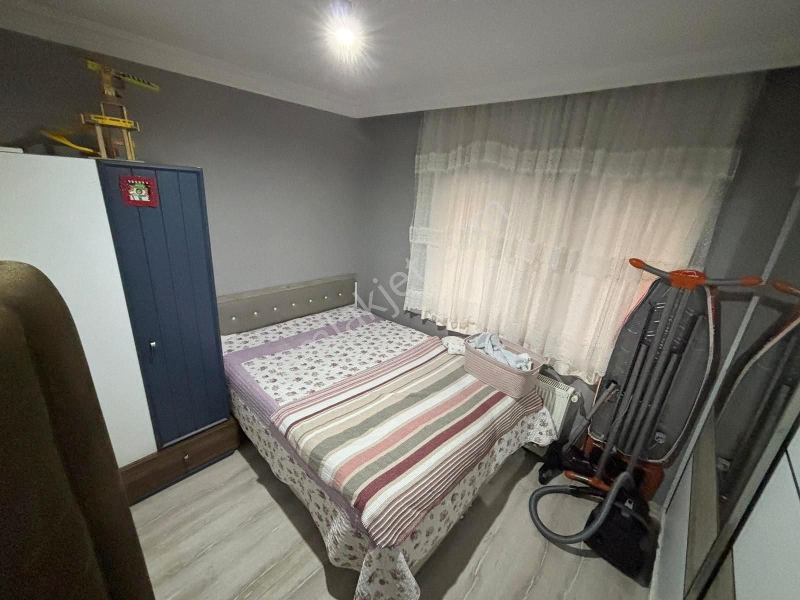 Danışment Göbek Yakını Orta Kat Konumlu Manzaralı 3+1 Emsalsiz - Görsel 8