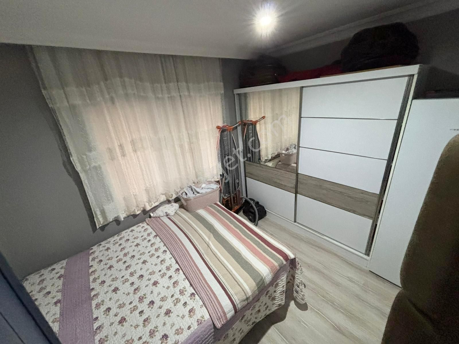 Danışment Göbek Yakını Orta Kat Konumlu Manzaralı 3+1 Emsalsiz - Görsel 10