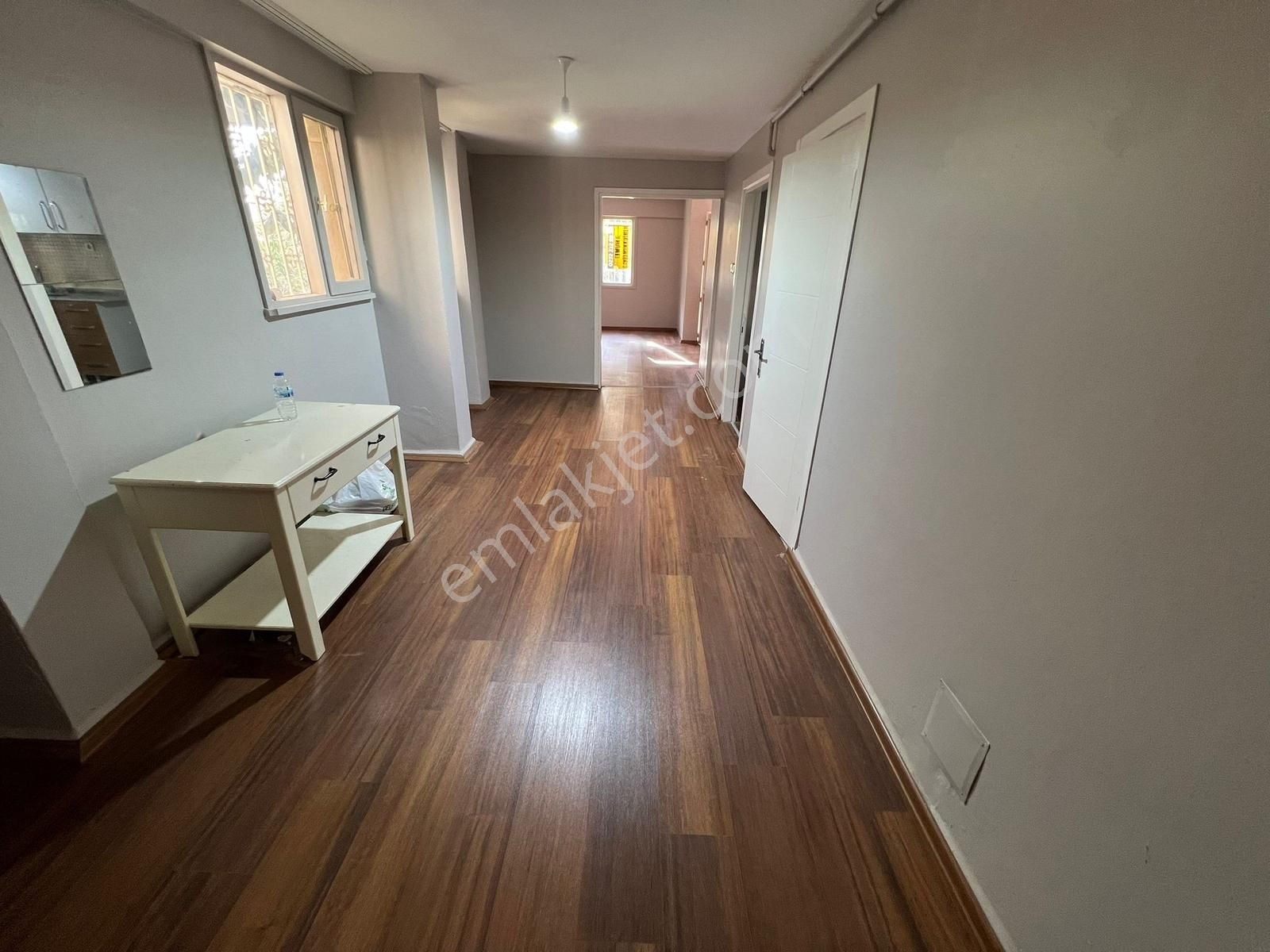 Atalar Sitesinde Otoparklı Hastaneye Komşu 2+1 Ferah Daire - Görsel 26