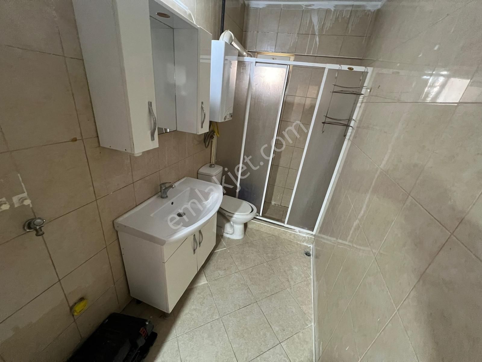 Atalar Sitesinde Otoparklı Hastaneye Komşu 2+1 Ferah Daire - Görsel 15