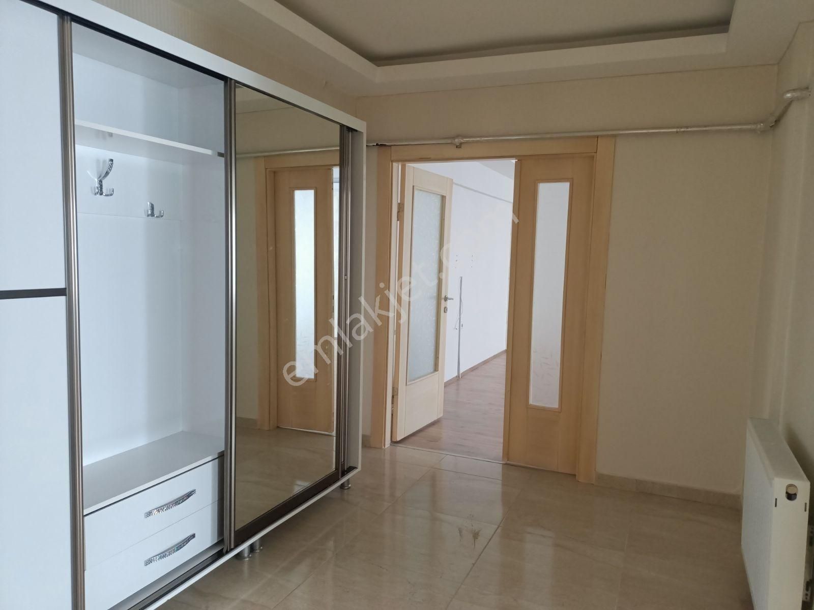 Mevlana Bulvarı Yakını/15 Şubat Tahliyeli/ara Katta/sıcak/3+1 - Görsel 4