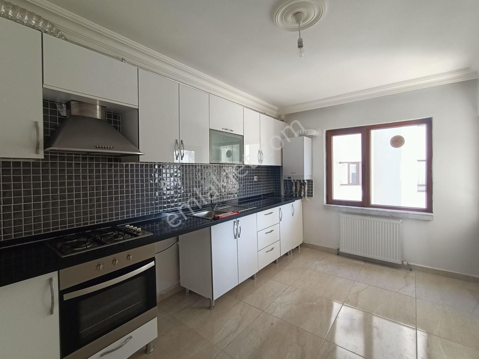 Mevlana Bulvarı Yakını/15 Şubat Tahliyeli/ara Katta/sıcak/3+1 - Görsel 3